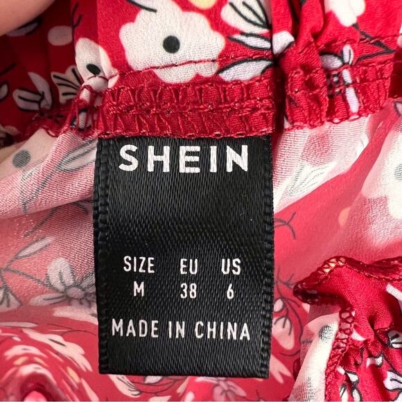 Shein Womens size medium Mini Skirt Ditsy Floral Ruffled Tiered Red White Black - Picture 4 of 6